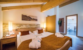 -rotwild-zimmer-303-kaisersuite-1125