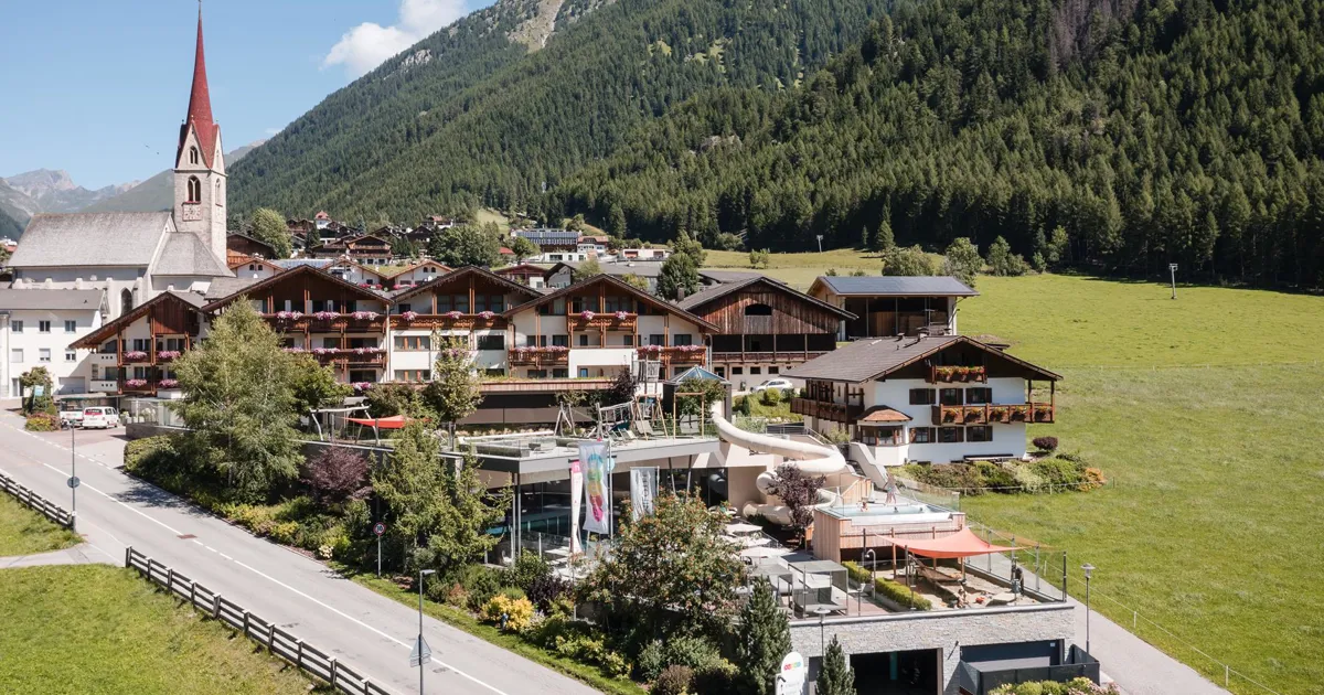 Familienhotel Huber in Valles, Italy